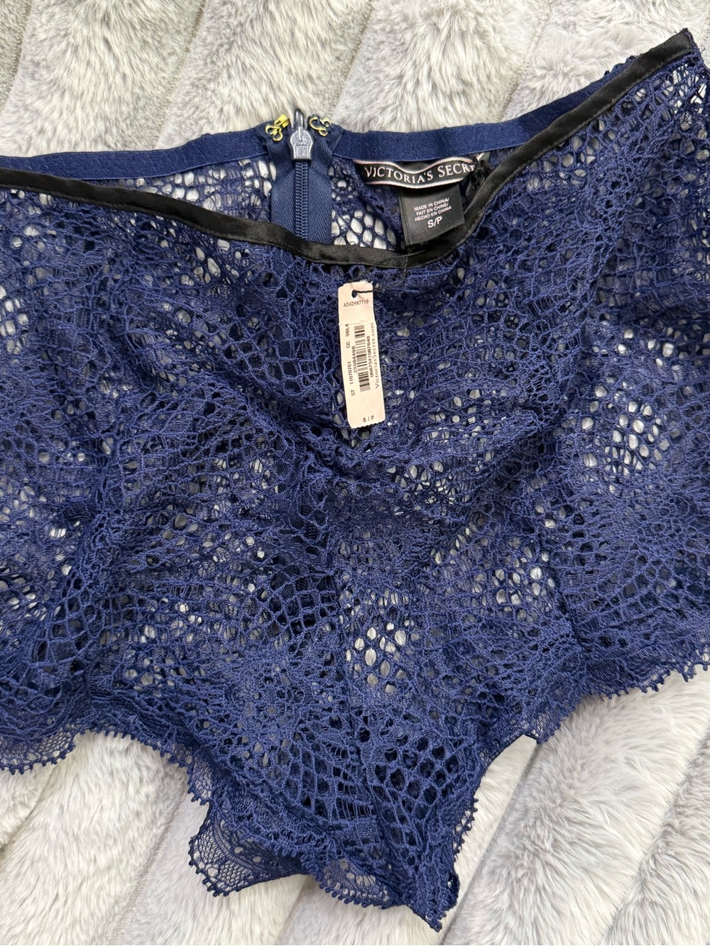 NWT Victoria's Secret Very Sexy Lace Mesh Shorties / Cheeky Panties Navy S